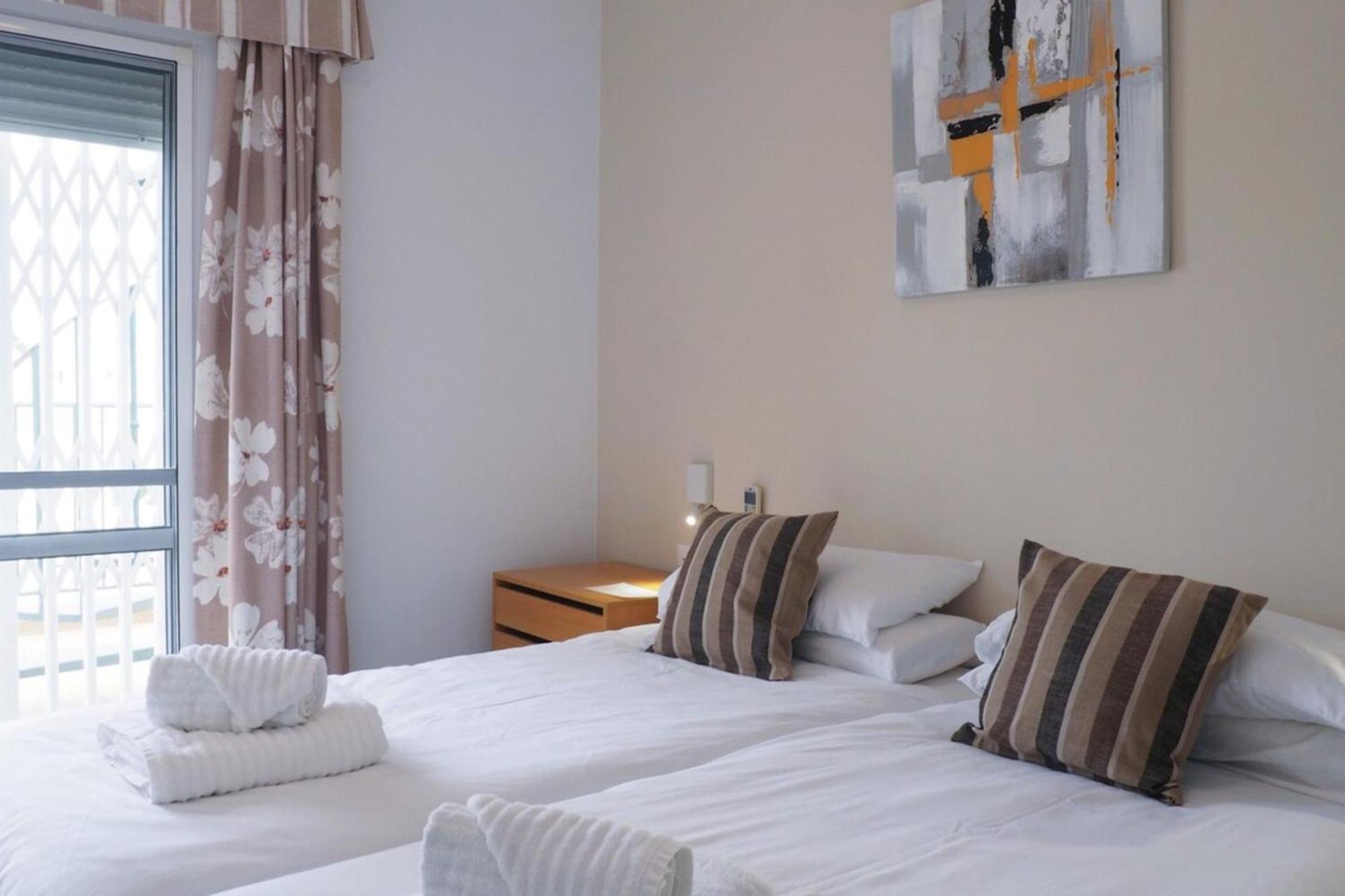 Stylish Villa Private Pool Ideal For Large Family 네르하 외부 사진