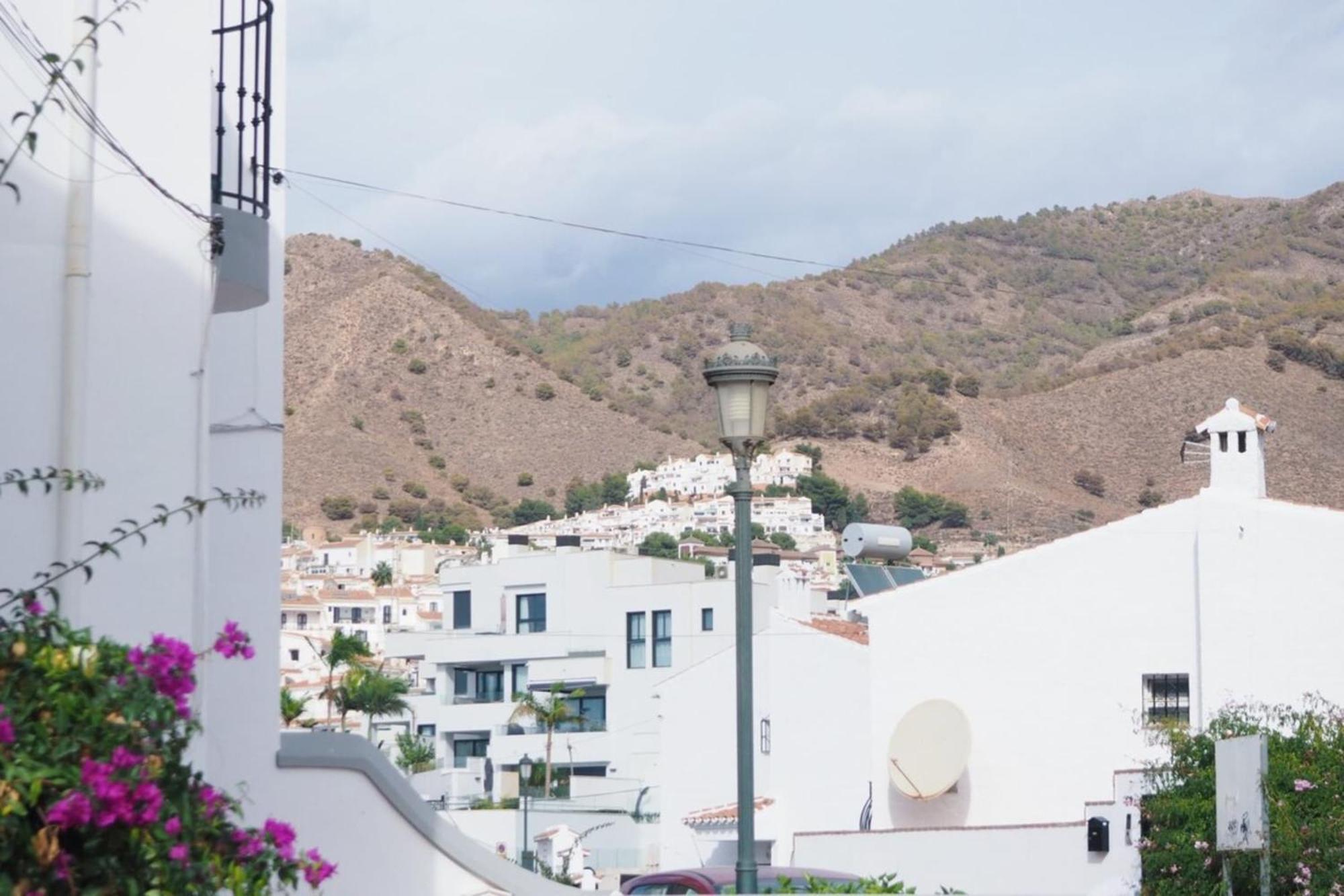 Stylish Villa Private Pool Ideal For Large Family 네르하 외부 사진